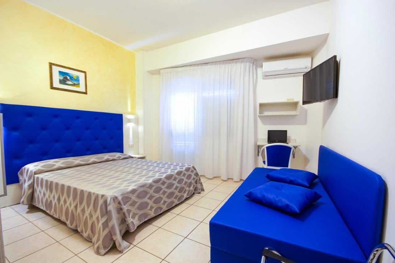 Hotel Haus Charlotte San Benedetto del Tronto Dış mekan fotoğraf